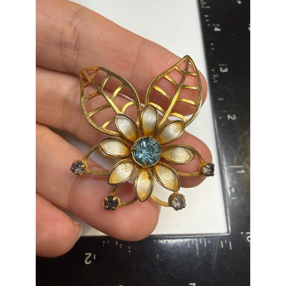 Vintage Gold Tone Flower Brooch Blue Rhinestone Floral Pin Openwork Leaf Design